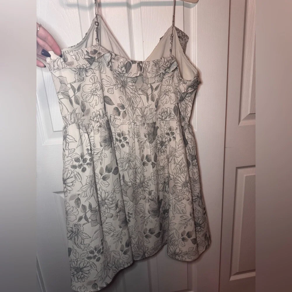 NWOT ⛅️ Abercrombie & Fitch Floral Ruffle Tie Mini Dress - Picture 7 of 9
